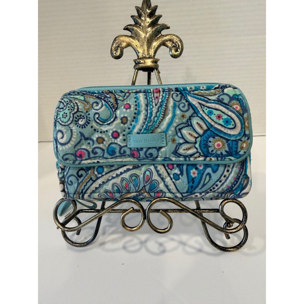 Vera Bradley Women Small Blue Paisley Excellent Quilted Boho Wallet Wristlet